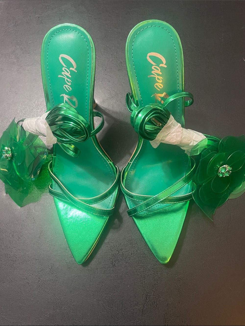 Cape Robbin Green Floral Pointed-Toe strappy wrap heels 4.5 inch  NWT Sz. 7.5